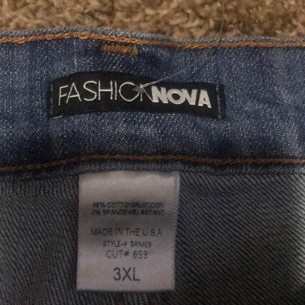 Shorts - Picture 2 of 2